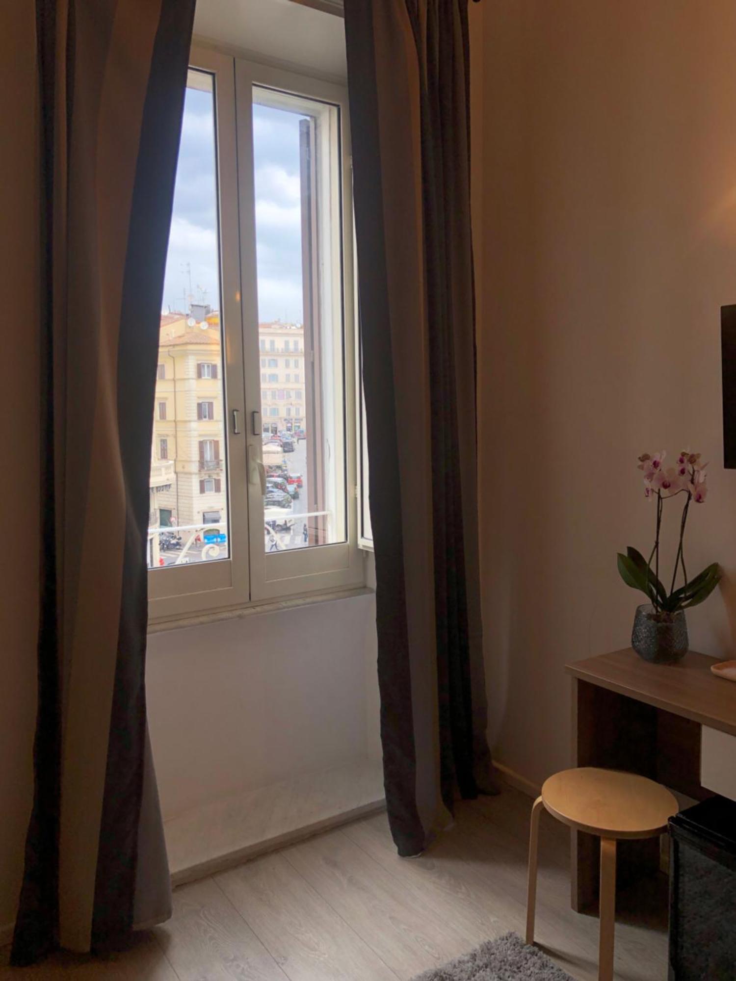 Giuturna Boutique Hotel Rome Exterior photo